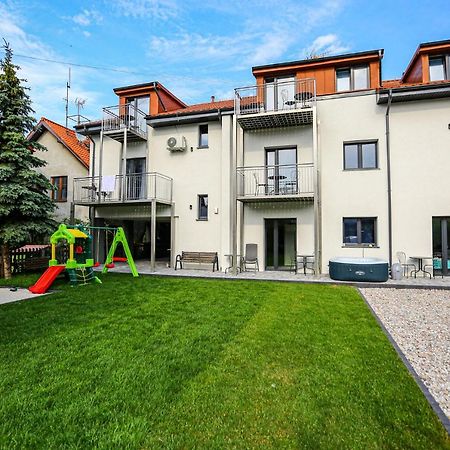 Apart Baltyk Pokoje & Apartamenty Leba Ngoại thất bức ảnh