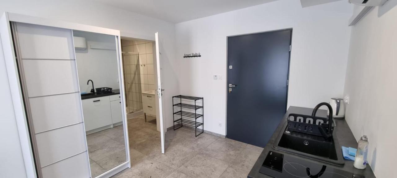Apart Baltyk Pokoje & Apartamenty Leba Ngoại thất bức ảnh